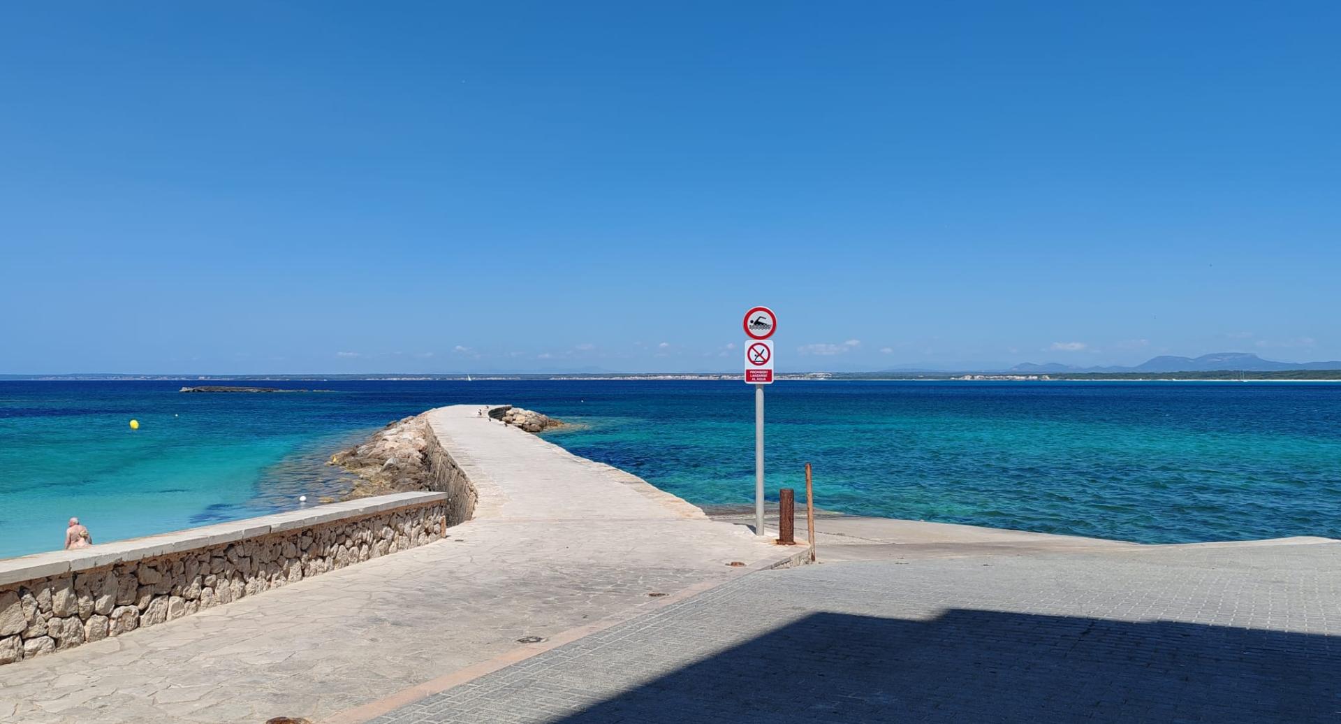 Boarding Point of Magic Catamarans in Colonia de Sant Jordi